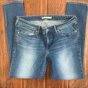 Levi’s 711 Skinny Jeans